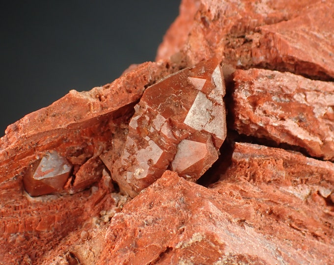 red QUARTZ crystals from SPAIN 11492