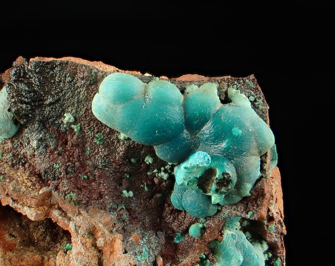 ROSASITE green crystals on matrix 4,5 x 4,0 x 2,5 cm MEXICO 11078