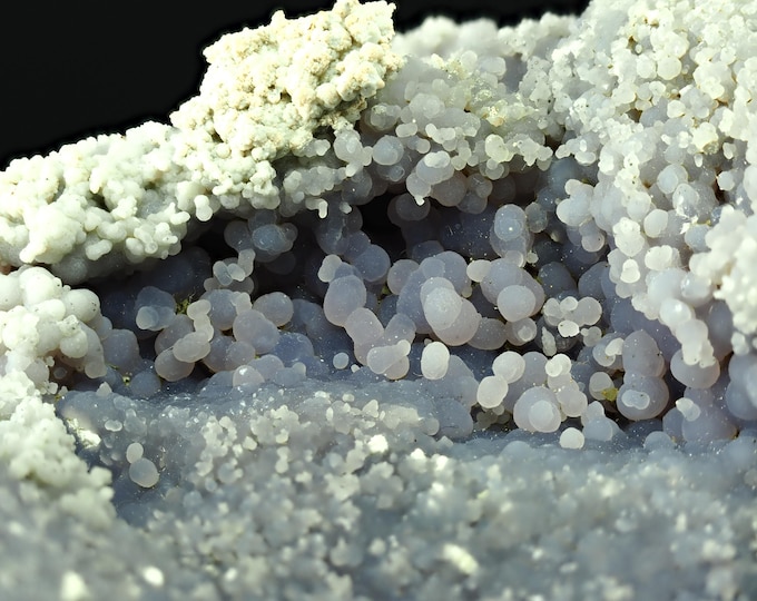 GRAPE CHALCEDONY big specimen 15,0 x 10,5 x 5,0 cm INDONESIA