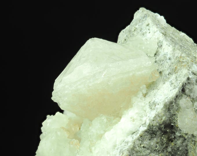 CHABAZITE var Phacolite crystals 5,0 x 3,2 x 2,8 cm SLOVAKIA 12042