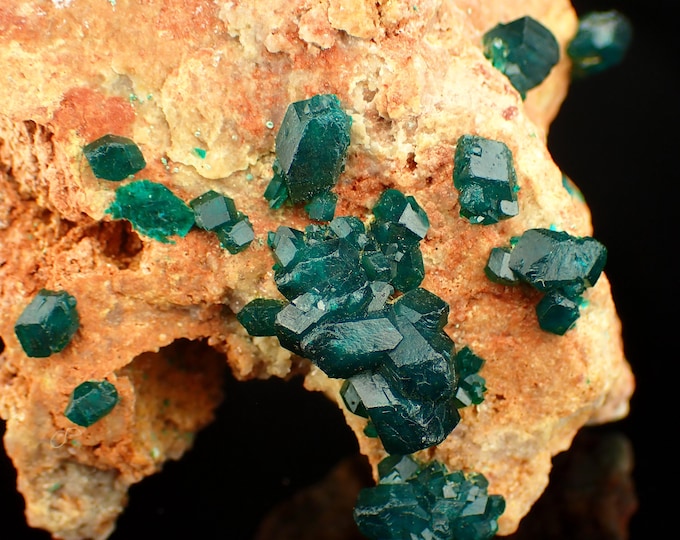 DIOPTASE crystals on matrix 6,0 x 5,0 x 4,5 cm DR Congo