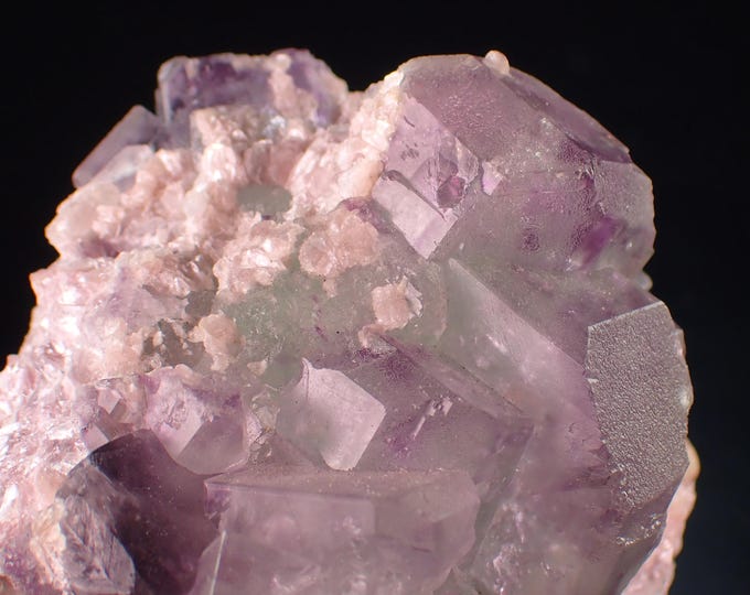fluorescent FLUORITE bi-color crystals 7,0 x 5,8 x 5,5 cm from PERU