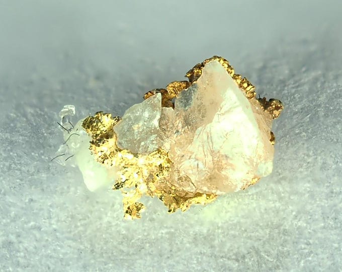 NATIVE GOLD crystalline specimen 3 x 2 x 1 mm USA
