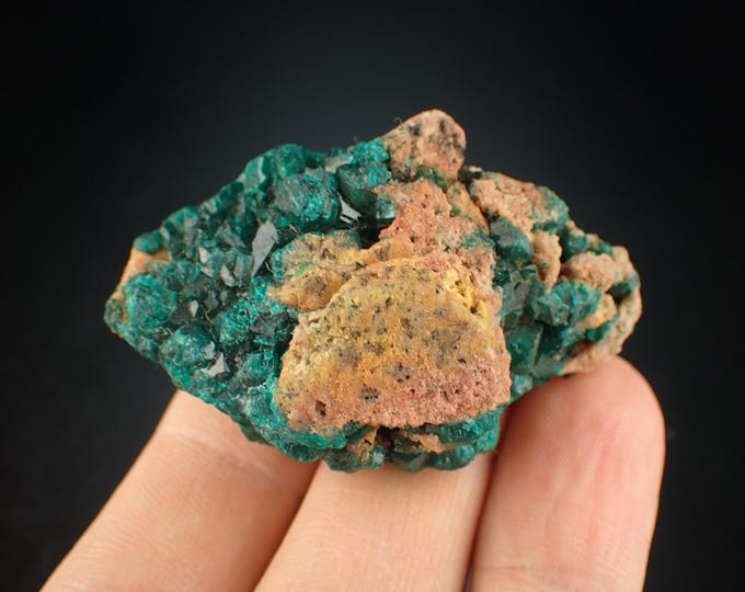 DOPTASE deep green crystals 5,2 x 3,4 x 1,8 cm DR CONGO 11953