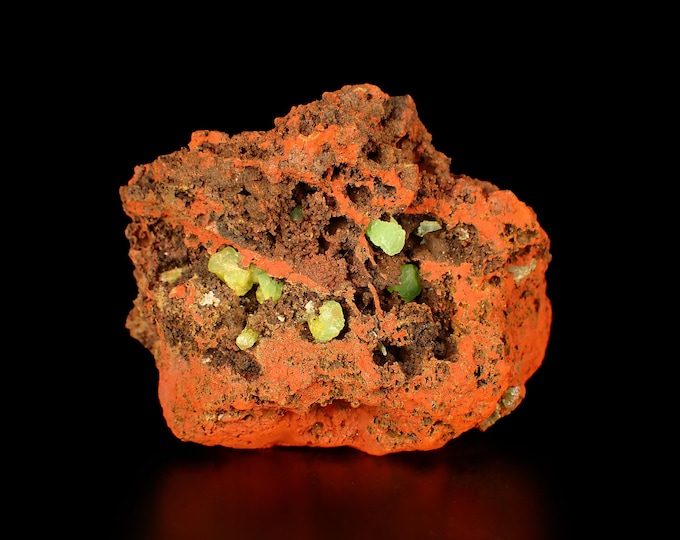 fluorescent ADAMITE crystals on matrix 8,0 x 6,5 x 5,0 cm from MEXICO