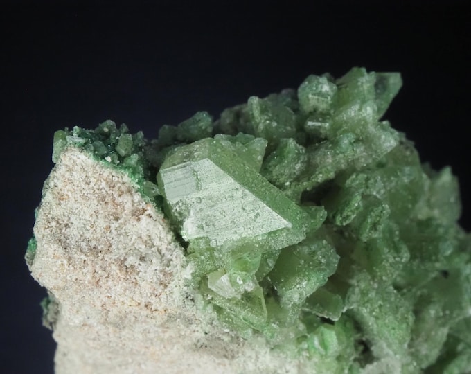 GYPSUM with atacamite inclusions 8,0 x 5,0 x 3,5 cm POLAND