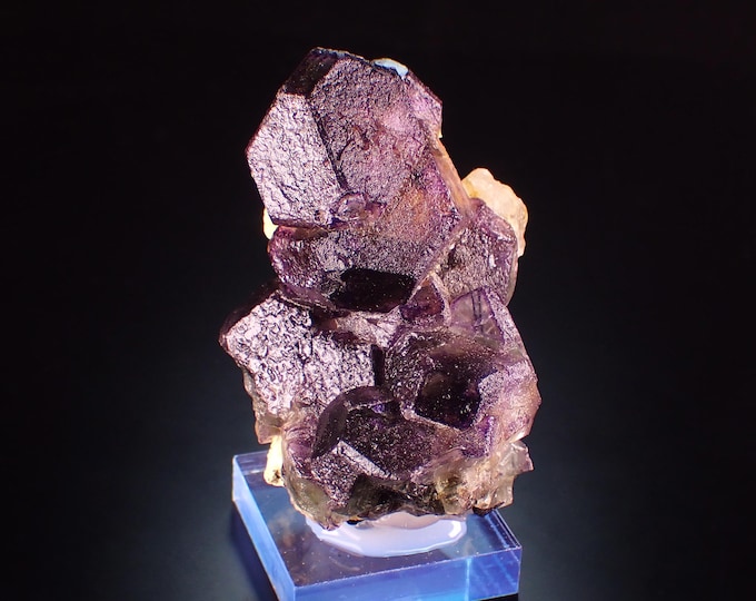 FLUORITE with tourmaline inclusions 7,8 x 4,7 x 3,7 cm NAMIBIA