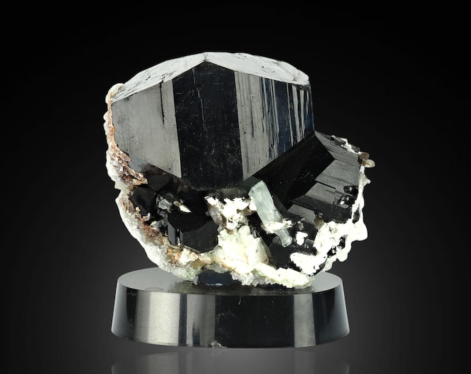 TOURMALINE with Aquamarine and UV Hyalite 7,0 x 6,7 x 6,5 cm NAMIBIA 12680