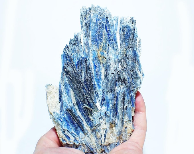 KYANITE large cluster 14,5 x 9,0 x 3,5 cm from BRAZIL