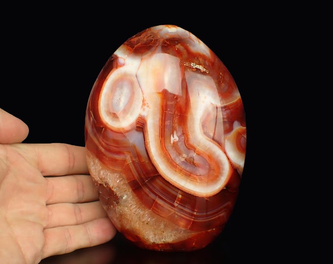 CARNELIAN AGATE polished free form 13,7 x 10,0 x 5,7 cm Madagascar