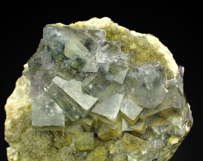 FLUORITE with siderite 5,4 x 4,3 x 2,0 cm from CHINA