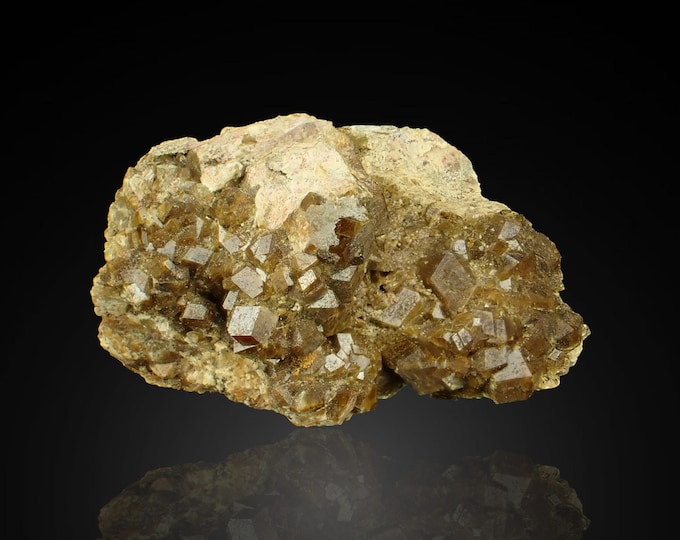 GARNET var TOPAZOLITE crystals on matrix 4,0 x 3,0 x 2,3 cm GREECE 13351