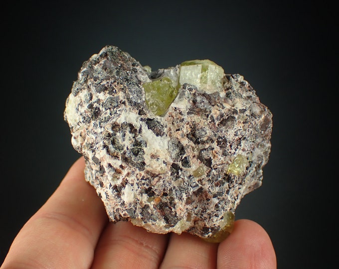 FLUORAPATITE green crystals from MEXICO 1094N