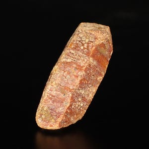 RUBY fluorescerande kristall 3,0 x 1,0 x 0,7 cm TANZANIA