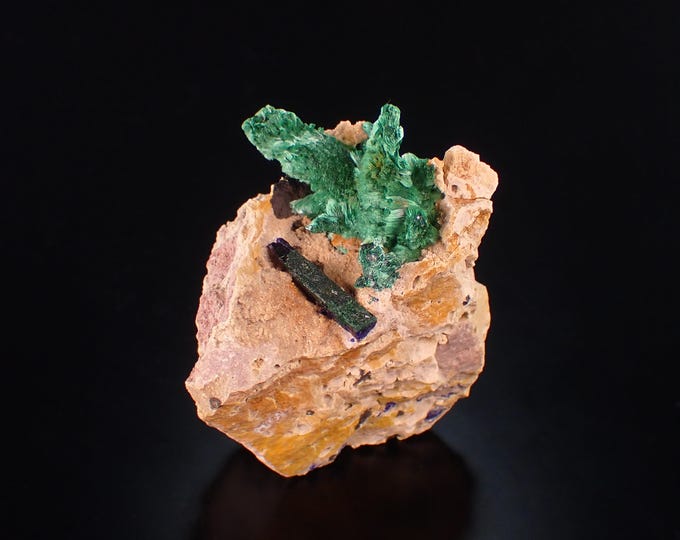 MALACHITE with azurite pseudomorph 7,0 x 6,4 x 3,7 cm NAMIBIA