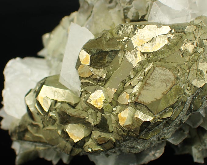 PYRITE with fluorescent calcite 8,0 x 6,0 x 4,5 cm KOSOVO