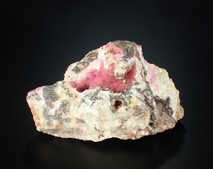 COBALTOAN CALCITE 9.5 x 6 x 4.5 cm MOROCCO 11379