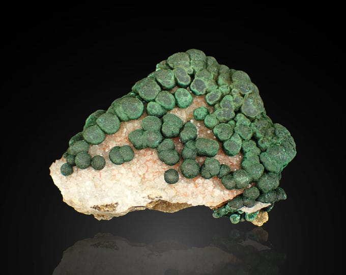 MALACHITE balls on quartz 9,7 x 6,3 x 2,5 cm DR Congo 13182