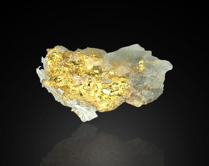 NATIVE GOLD crystalline specimen 0,3 x 0,2 x 0,1 cm USA 13365