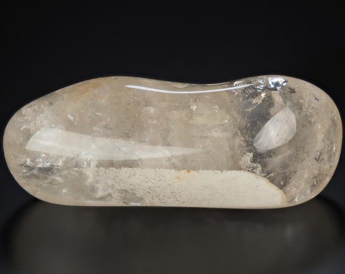 QUARTZ with rainbow - tumbled stone 9,3 x 3,2 x 3,1 cm from BRAZIL