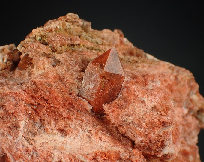 red QUARTZ crystals from SPAIN 11491