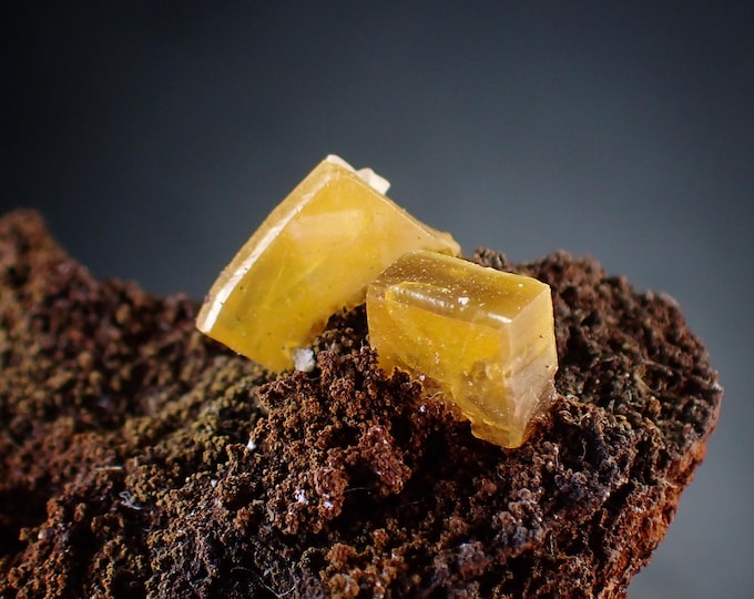 WULFENITE crystals on matrix 6,2 x 5,0 x 3,0 cm MEXICO