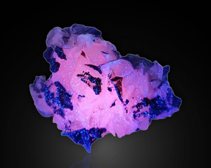 fluorescent CALCITE with iridescent pyrite 8,4 x 5,7 x 3,2 cm KOSOVO 13168