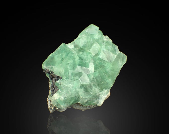 FLUORITE crystal cluster 5,3 x 3,8 x 2,5 cm PERU 13193