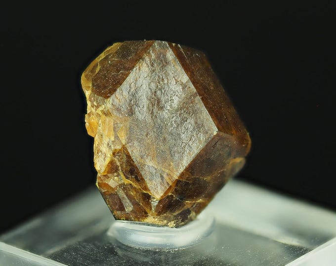 GARNET var TOPAZOLITE big crystal 2,0 x 1,5 x 1,3 cm GREECE