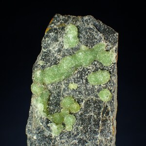 WAVELLITE Crystal on Matrix 7,8 x 3,5 x 2,2 cm - Mauldin Mt., USA