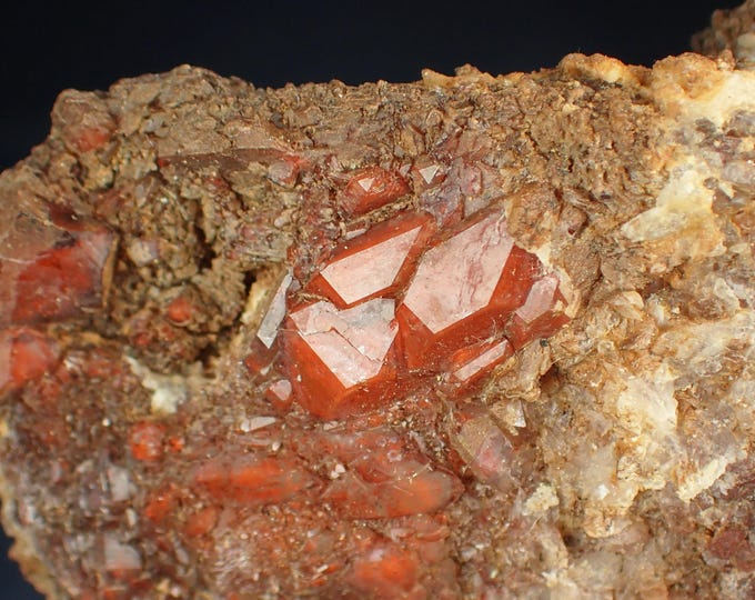 QUARTZ with hematite 8,5 x 4,0 x 1,5 cm - Orange River SOUTH AFRICA