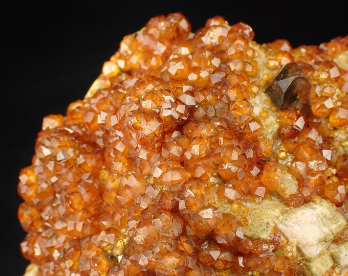 SPESSARTINE garnet 7,2 x 6,5 x 3,0 cm CHINA 12721