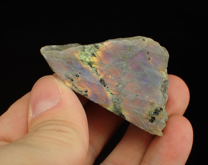 purple LABRADORITE polished 5,7 x 3,3 x 2,2 cm MADAGASCAR *13304