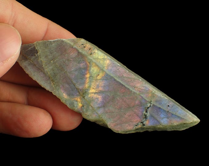 multicolor LABRADORITE polished 9,0 x 3,0 x 1,3 cm MADAGASCAR *13309