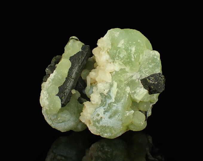 PREHNITE with epidote and stilbite 6,0 x 5,0 x 3,5 cm MALI 12915