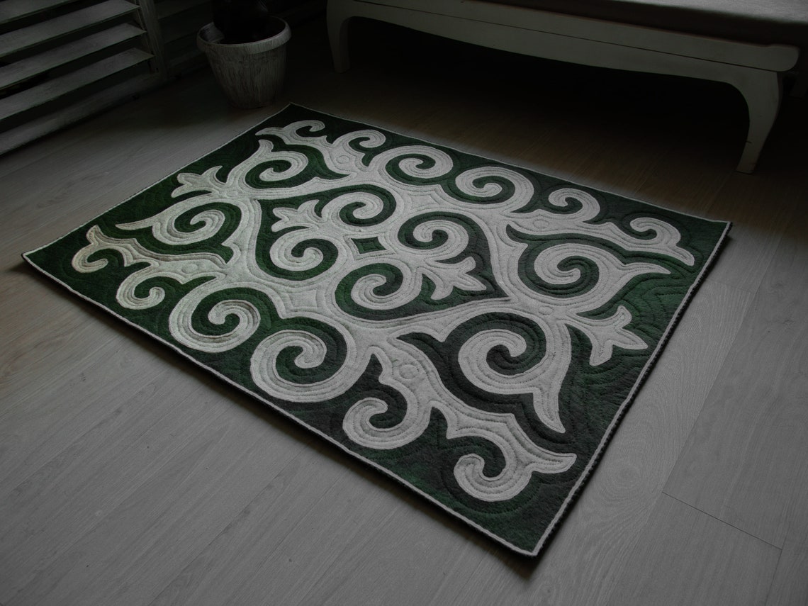 Kyrgyz Wollteppich Grüner weißer Shyrdak Teppich | Etsy