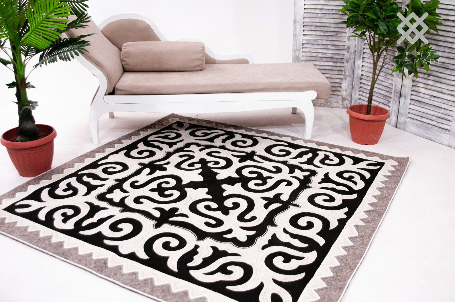 Black&White WOOL RUG Kyrgyz Felt Carpet 6x6 feet Handmade Etsy