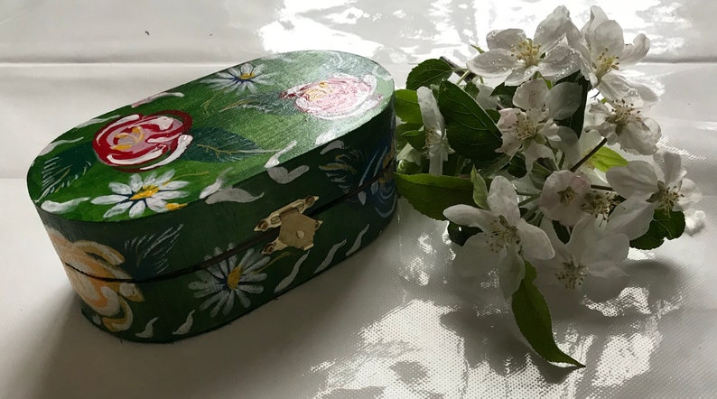 Hand painted treasure box Decorative gift