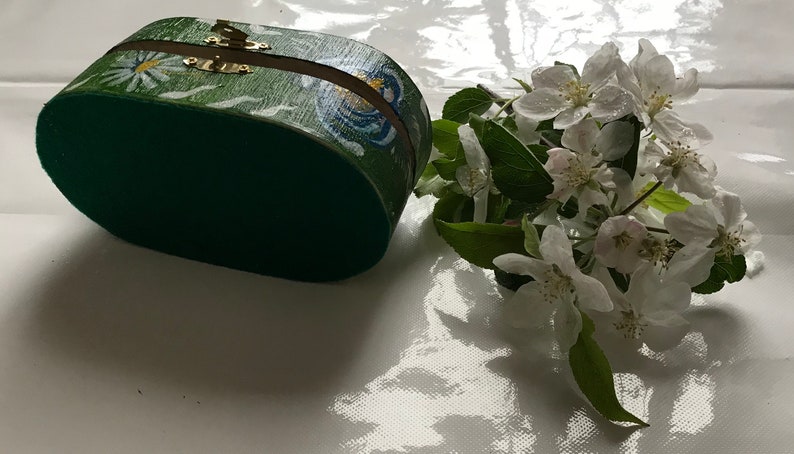 Hand painted treasure box Decorative gift