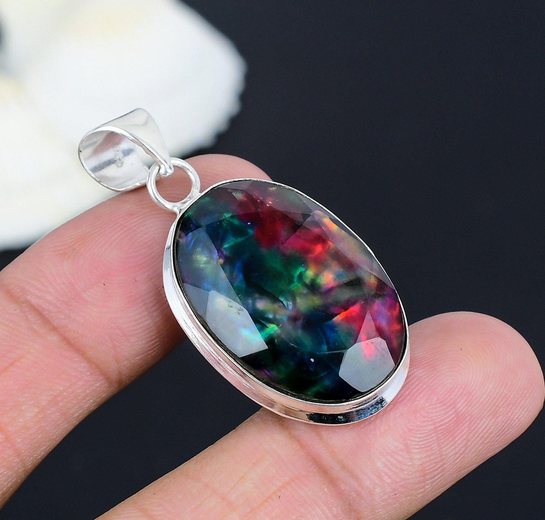 Oval Ammolite Pendant: 925 Sterling Silver Gemstone