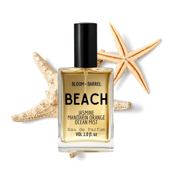 Perfume playero: aroma a jazmín, mandarina y sal marina.