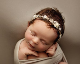 Cute delicate grey baby headband with small natural flowers and greenery , baby wreath, star tieback, photoshoot prop, newborn halo