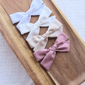 Classic beige hairbow for girls and babies, spring bows, summer bows, easter bows, neutral baby bows, bows on clips