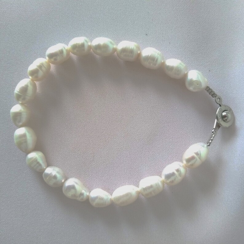 Vintage Round Freshwater pearl bracelet Rice pearl strand 10 13 mm white baroque teardrop pearl beads 9-inch wedding pearls
