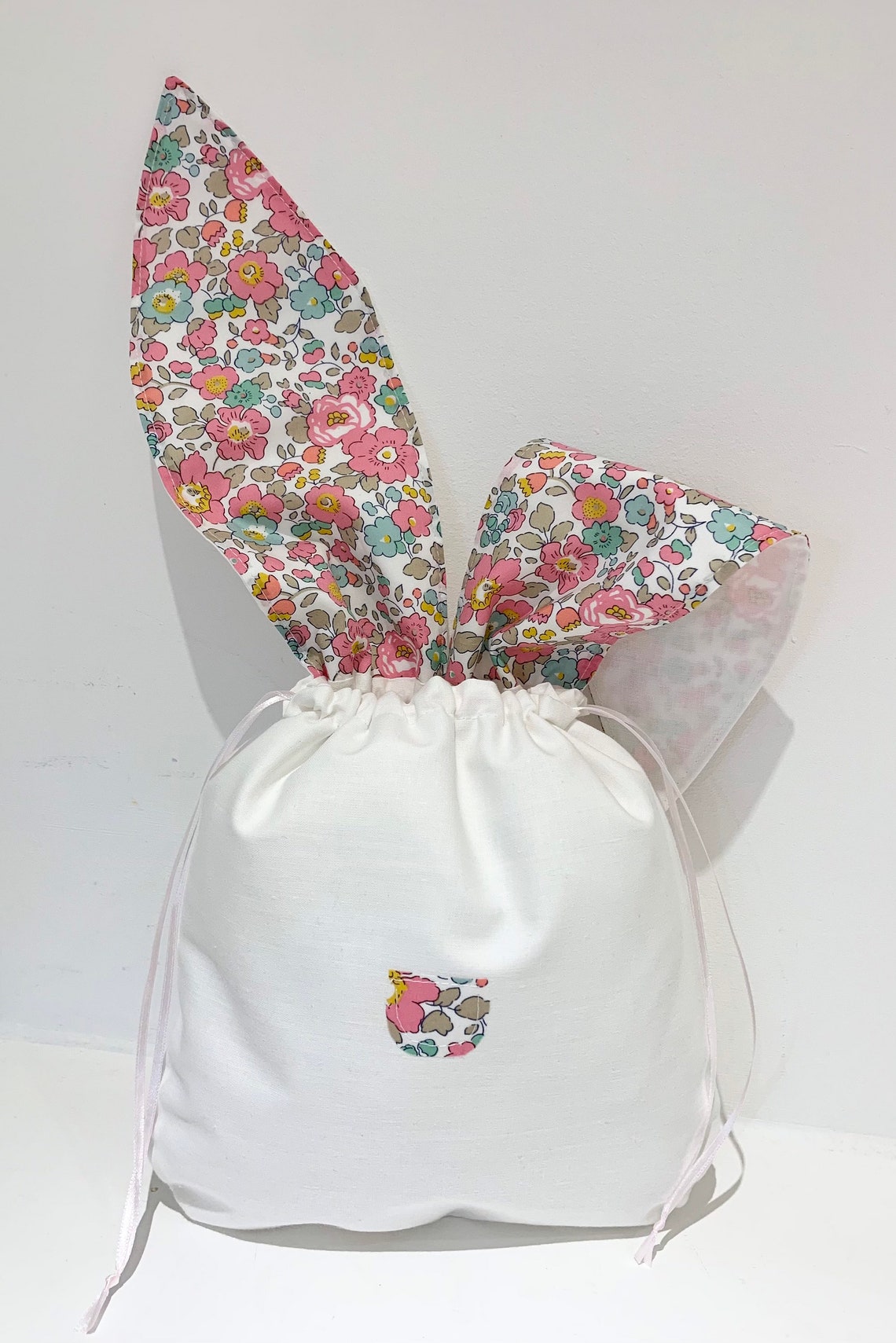 rabbit drawstring bag