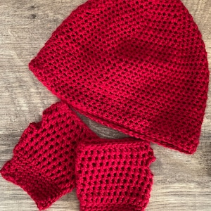 Handmade Crochet Beanie and Fingerless Gloves Set, winter wear, gift for her, Mother&#39;s day gift, Hat for her