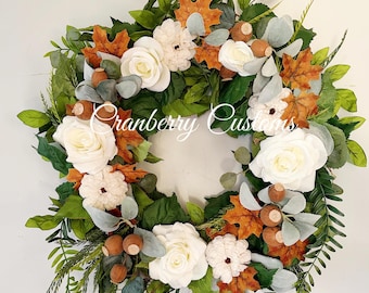 Corona de peonías de otoño. Corona de hortensias de otoño. Corona de otoño. Coronas. Corona para la puerta principal. Gran corona de otoño.