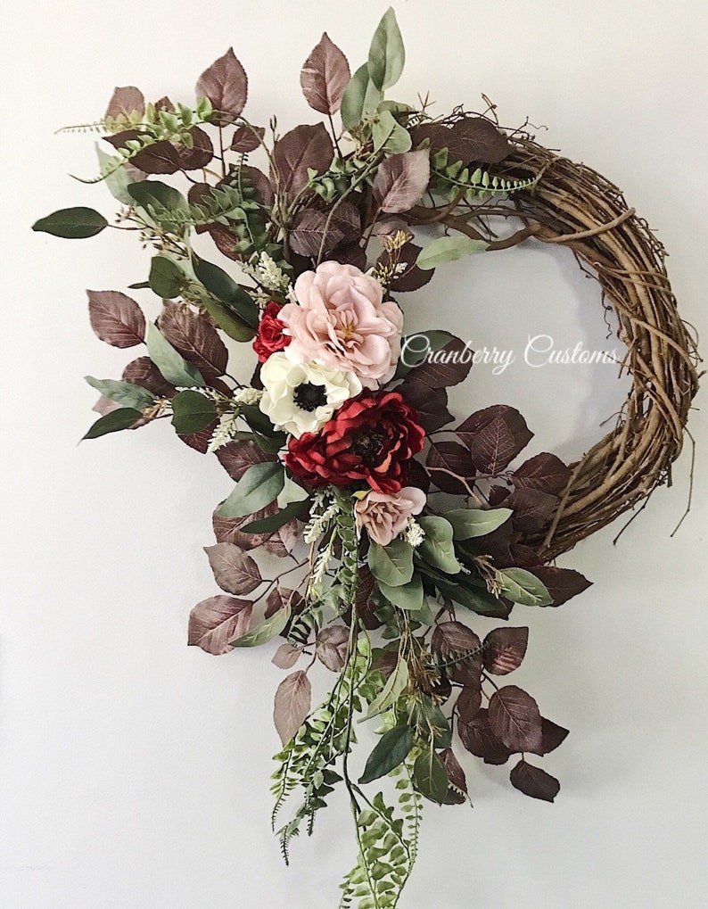 Beautiful wreath. Wreaths. Front door wreath. Romantic wreath. image 1
