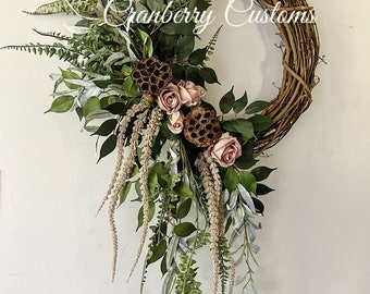 wreath. Year round wreath.Elegant Wreaths. Elegant fall wreath. Wreaths. Front door wreath. Big fall wreath. Luxury wreath. Stylish wreaths.