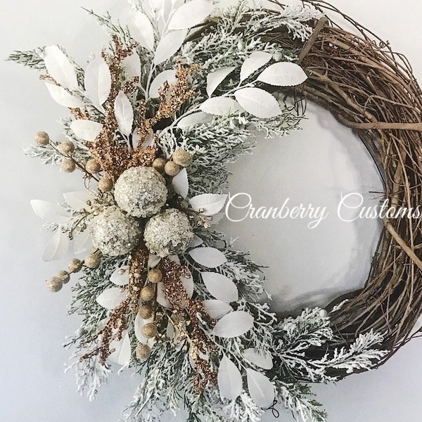 Champagne Christmas Wreath, Elegant Winter Grapevine Wreath, 22-23 Inch